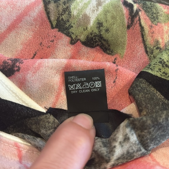 Black & Pink Floral Women's Blouse - Picture 8 of 8